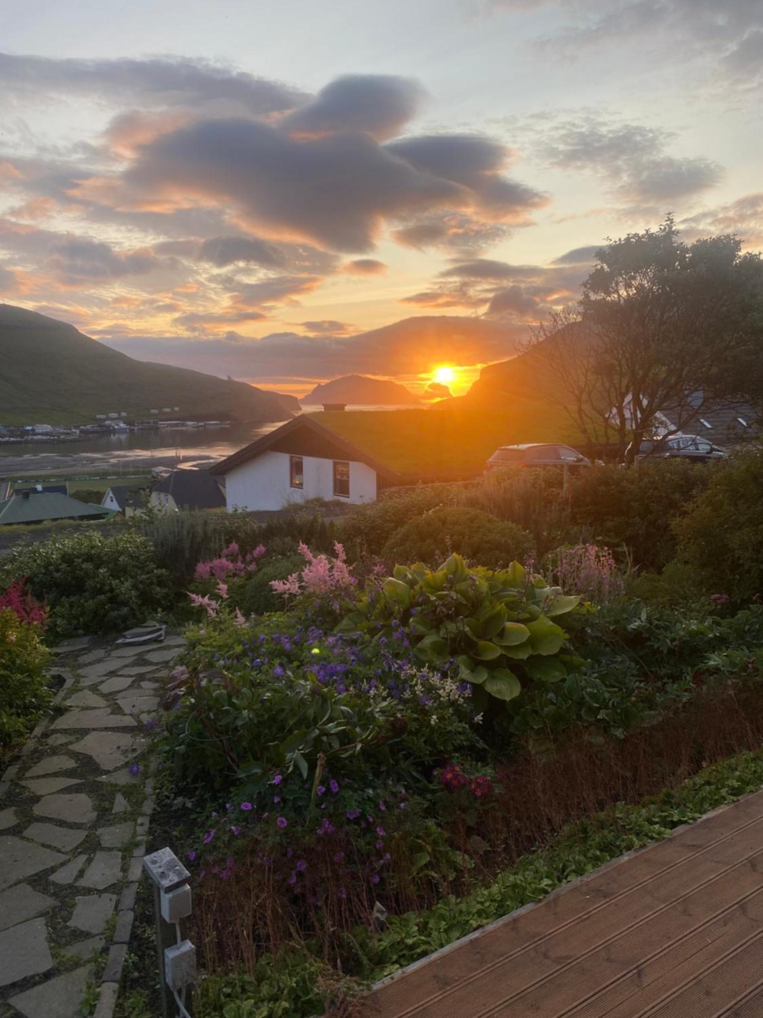 הוילה Sørvágur Cosy House With Stunning View מראה חיצוני תמונה